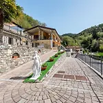Tatiana A2 Апартаменты Tremosine